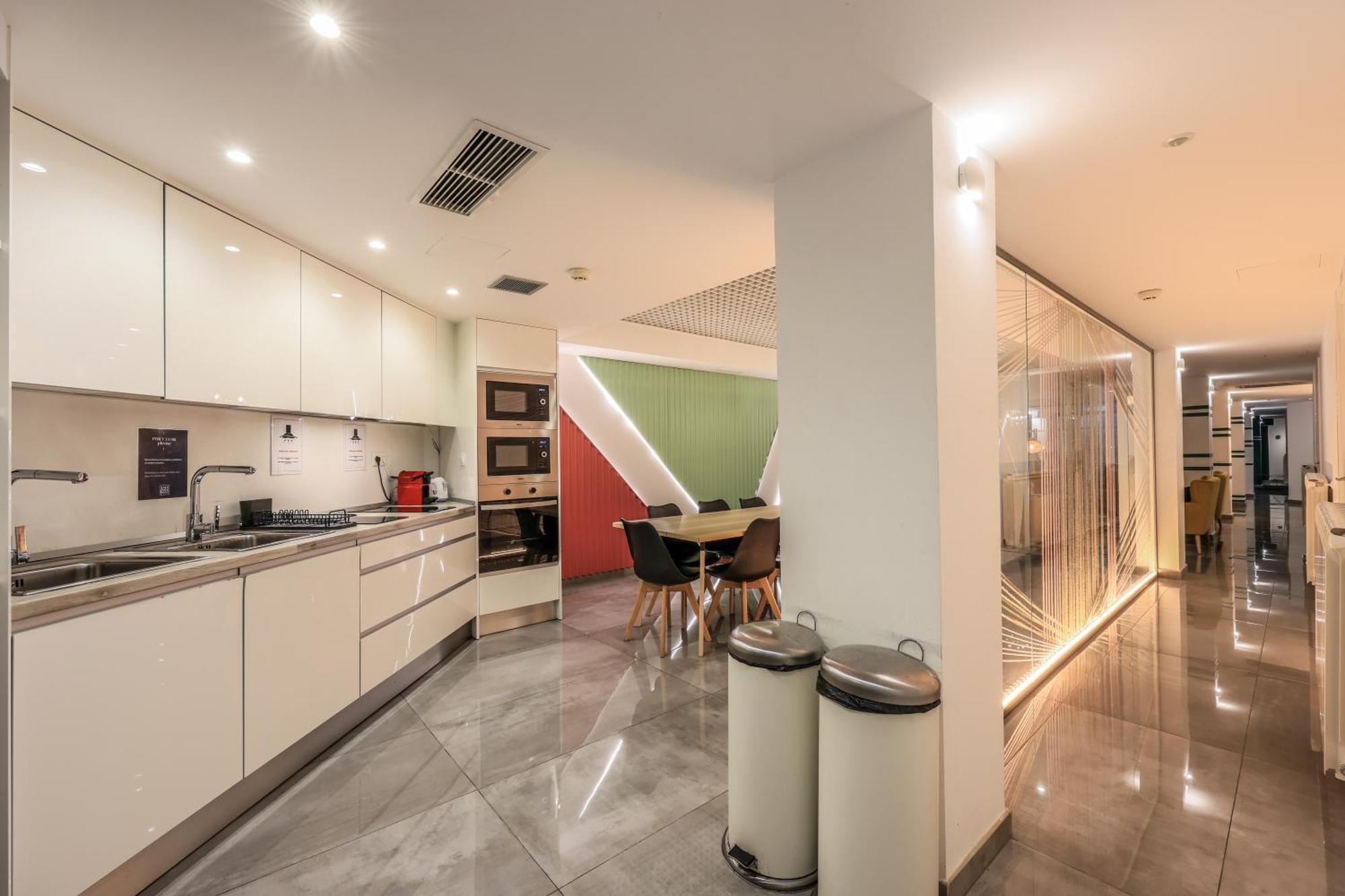 Amazinn Places Blasco De Garay 113 Μαδρίτη Εξωτερικό φωτογραφία